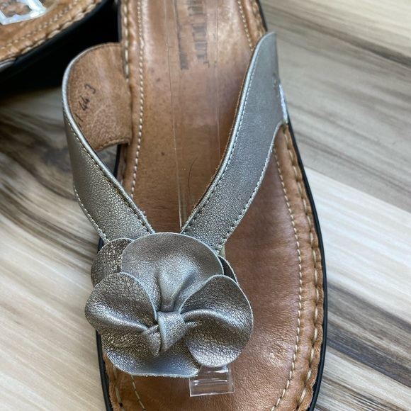 JOSEF SEIBEL leather Sandal silver strap w/ single flower accent size 9-9.5 - Picture 5 of 12